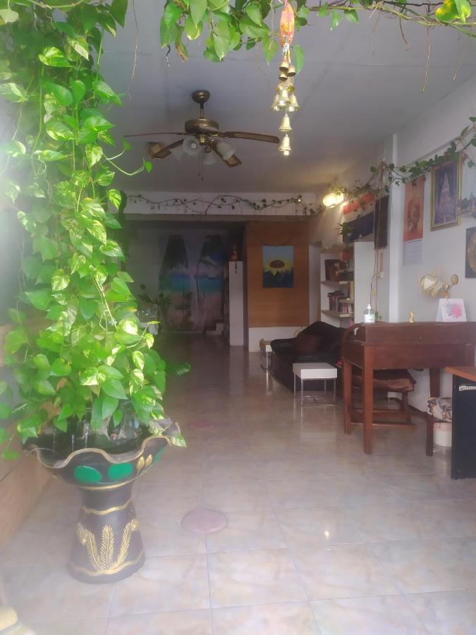 Sv. House Ξενοδοχείο Jomtien Beach Εξωτερικό φωτογραφία
